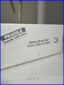 Danbury Mint James Bond 007 Aston Martin DB5 124