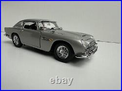 Danbury Mint James Bond 007 Aston Martin DB5, 124, Excellent, Boxed Danbury Mint James Bond 007 Aston Martin DB5, 124, Excellent, Boxed
