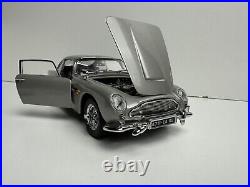 Danbury Mint James Bond 007 Aston Martin DB5, 124, Excellent, Boxed Danbury Mint James Bond 007 Aston Martin DB5, 124, Excellent, Boxed