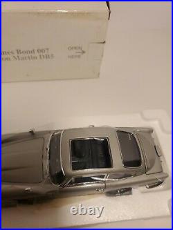 Danbury Mint James Bond 007 Aston Martin DB5 124 Scale New Missing Paperwork