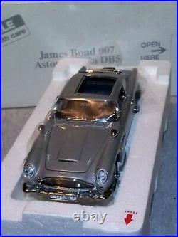 Danbury Mint James Bond 007 Aston Martin DB5 124 Scale with box & foam