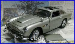 Danbury Mint James Bond 007 Aston Martin DB5 1/24 Scale Diecast withBox