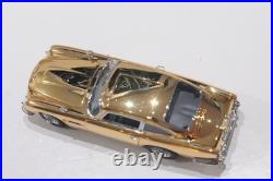 Danbury Mint James Bond 007 Aston Martin Db5 Special Gold Edition Scale 124