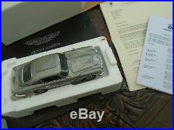 Danbury Mint James Bond Aston Martin DB5 124 Scale COA and Plinth & Cover+Box
