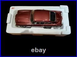 Danbury Mint Red 1964 Aston Martin DB5 124 Scale WITH TITLE