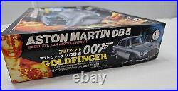 Doyusha 1/24 ASTON MARTIN DB5 007 Goldfinger with James Bond & Odd Job