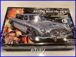 Doyusha Aston Martin DB5 James Bond 007 GOLDFINGER Model Car Kit 1/24 #07-1