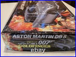 Doyusha Aston Martin DB5 James Bond 007 GOLDFINGER Model Car Kit 1/24 #07-1