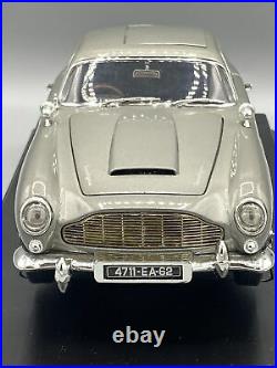 ERTL JOYRIDE 007 Goldfinger 1965 Aston Martin DB5 1/18 Scale Diecast Model Car