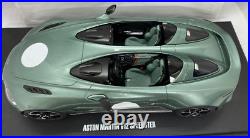 Gt Spirit Gt906 Aston Martin V12 Speedster Green 118 Scale