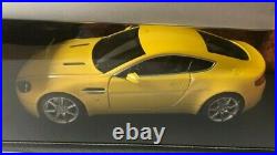 Hot Wheels Aston Martin V8 Vantage Yellow 118 Scale Diecast 2004 Release NIB