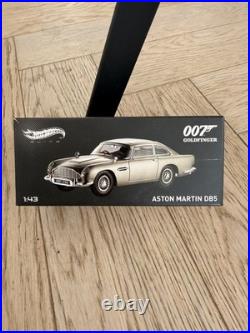 Hotwheels 1/43 scale Aston Martin db5 James Bond Goldfinger BNIB Sealed