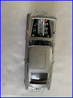 James Bond 007 Aston Martin DB5 Danbury Mint Die-Cast 1/24