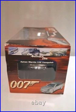 James Bond 007 Die Another Day Aston Martin V12 Vanquish Silver Chrome 118 NEW