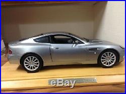 James Bond Aston Martin Vanquish 1/12 scale By KYOSHO excellent condition, withCase