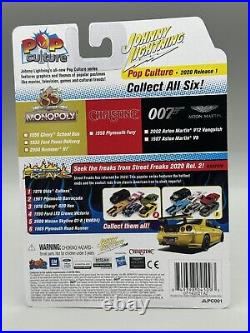 Johnny WHITE Lightning 164 James Bond 007 2002 Aston Martin V12 Vanquish Chase