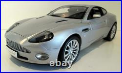 Kyosho 1/12 Scale Diecast 08603S2 Aston Martin V12 Vanquish Road Version Silver