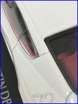 Kyosho Aston Martin DB9 1/43 Scale Diecast Model Car Collectible