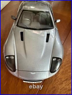 Kyosho Aston Martin V12 Vanquish 1/12 Scale James Bond 007. BRAND NEW