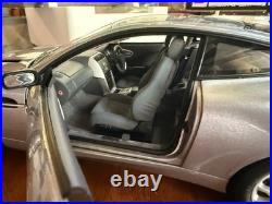 Kyosho Aston Martin V12 Vanquish 1/12 Scale James Bond 007. BRAND NEW