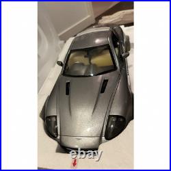 Kyosho Aston Martin V12 Vanquish James Bond 007 112 Scale Die Cast Car with Box