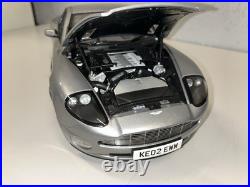 Kyosho Aston Martin V12 Vanquish James Bond 007 112 Scale Die Cast Car with Box