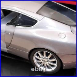 MINICHAMPS 1/18 Aston Martin DB9 2004 Silver Gray LH Drive 150137320 diecast