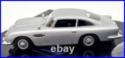 Minichamps 1/43 Aston Martin DBS + DB5 Casino Royale 007 Diecast Scale Model Car