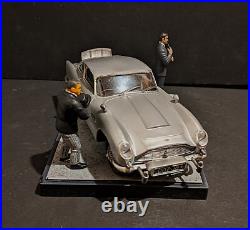 Pro-Built Doyusha 124 Scale Model 007 ASTON MARTIN DB 5 withFigures