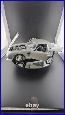 Rare 1/18 AUTOart Silver Aston Martin DB5 James Bond READ