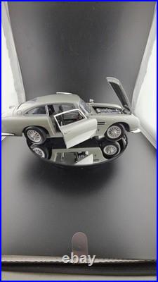Rare 1/18 AUTOart Silver Aston Martin DB5 James Bond READ