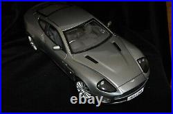 Rare Kyosho 1/12 Scale Diecast Aston Martin V12 Vanquish 007 James Bond Model