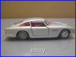 Solido 130 Aston Martin DB5 Vantage metallic silver 1/43 scale Mint Condition