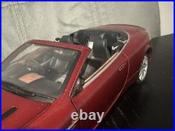 Solido 1/18 Aston Martin DB9 Volante 2005 Red Diecast Scale Car Missing Mirros