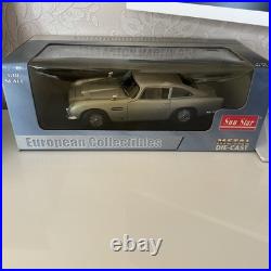 Sunstar 1/18 Scale Diecast 1005 Aston Martin DB5 1963 Silver Grey