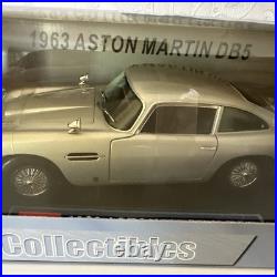 Sunstar 1/18 Scale Diecast 1005 Aston Martin DB5 1963 Silver Grey
