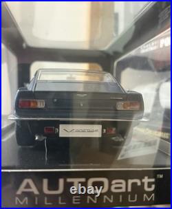 ULTRA RARE AUTOart 1/18 ASTON MARTIN V8 VANTAGE 1985 METALLIC BLUE NEW IN BOX